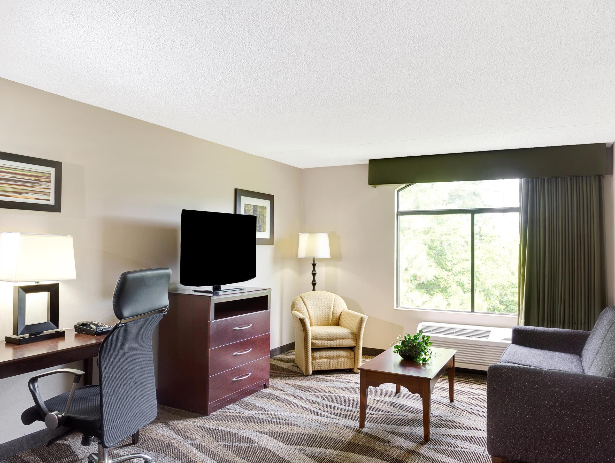 Hotel Wingate By Wyndham Raleigh Durham / Airport Extérieur photo