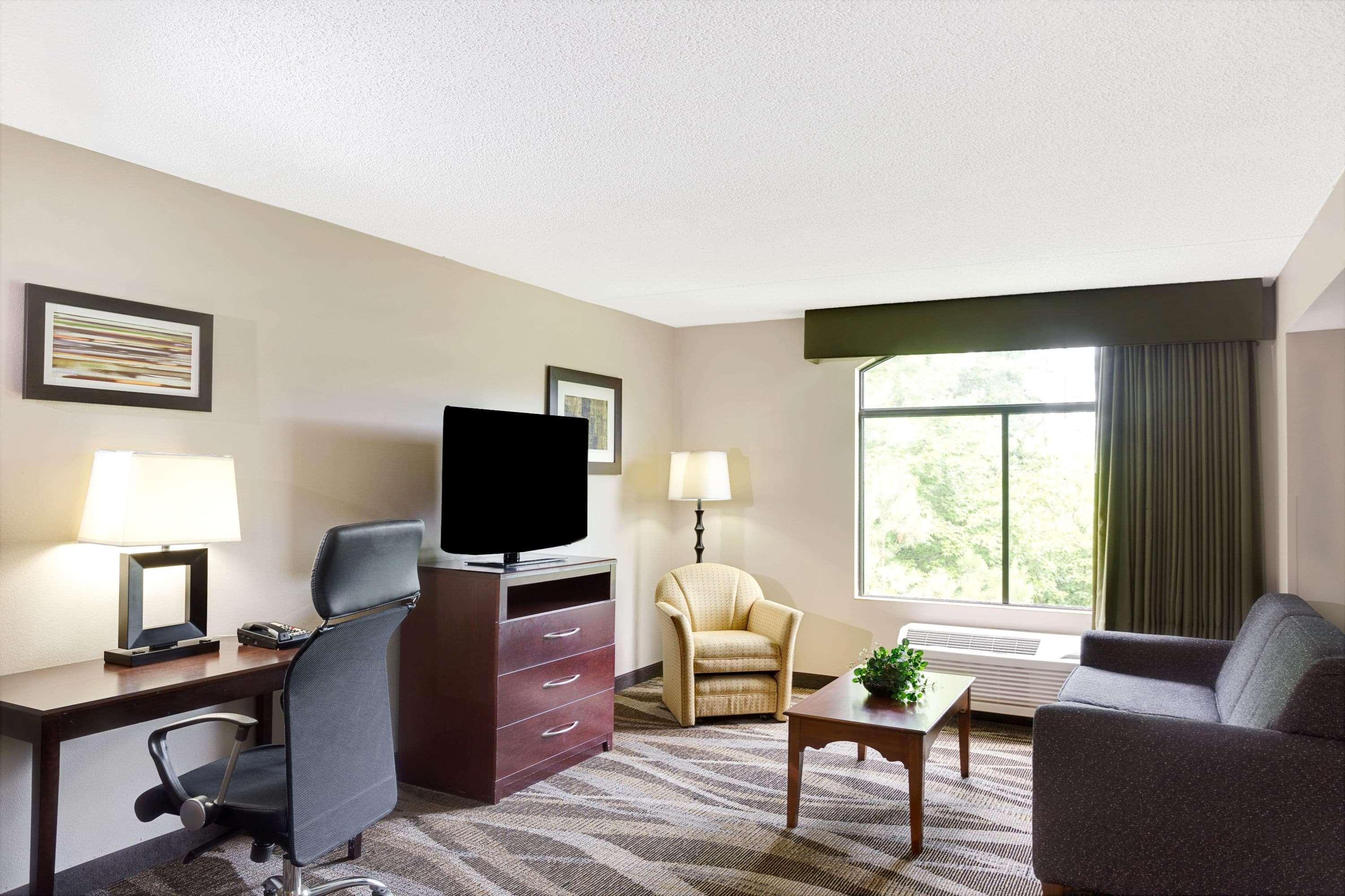 Hotel Wingate By Wyndham Raleigh Durham / Airport Extérieur photo